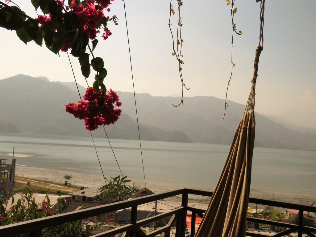 Lake Vision Guesthouse Pokhara Exterior foto