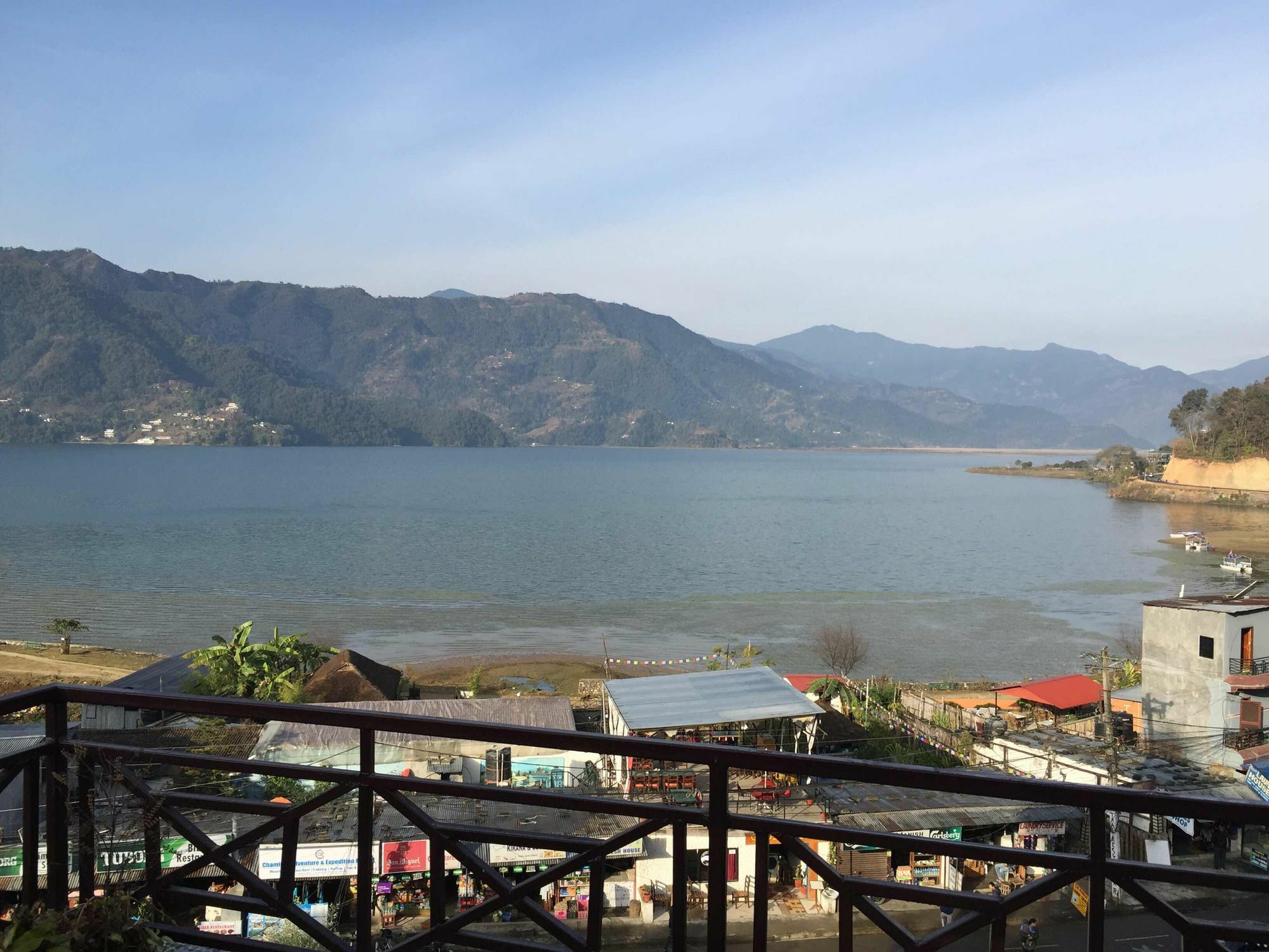 Lake Vision Guesthouse Pokhara Exterior foto
