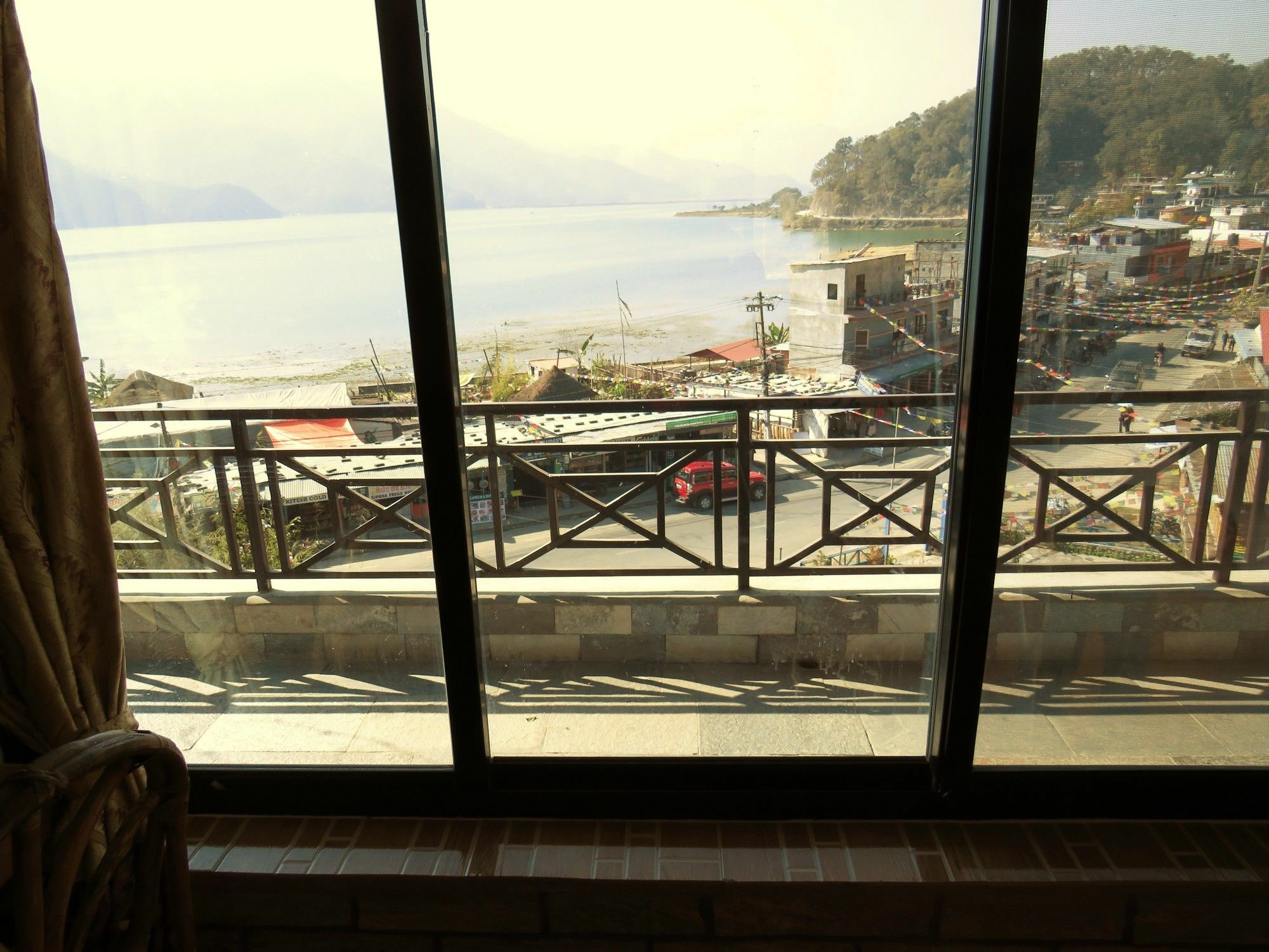 Lake Vision Guesthouse Pokhara Exterior foto