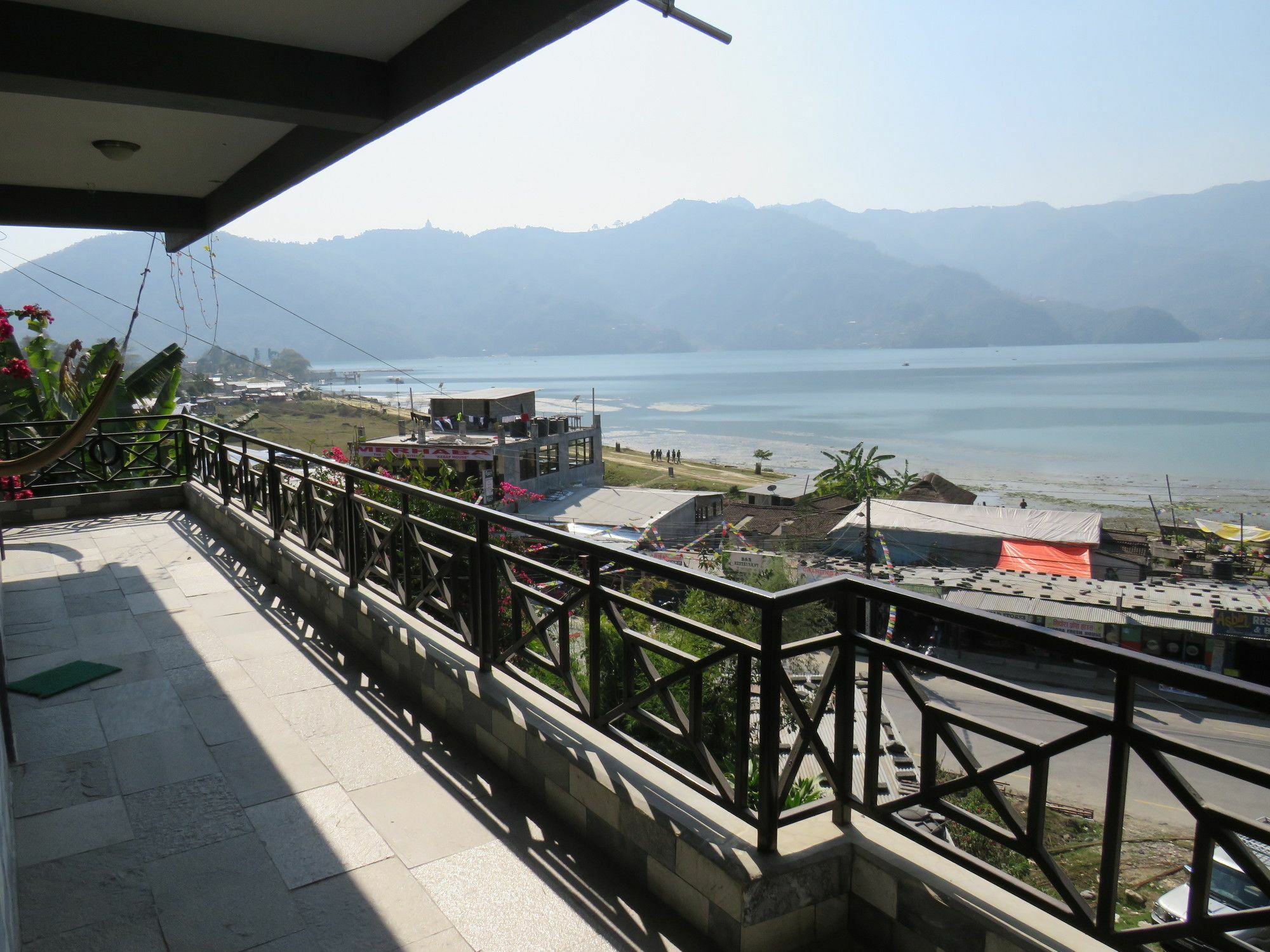 Lake Vision Guesthouse Pokhara Exterior foto